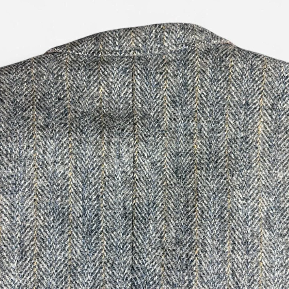 Vintage Harris Tweed Gray Herringbone 100% Wool Blazer Old Money Size 42L